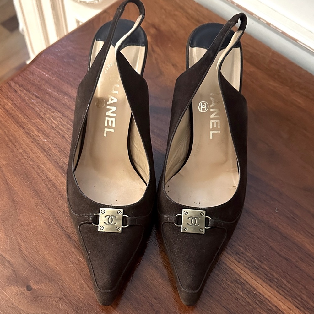 CHANEL Dark Brown Slingback Heels